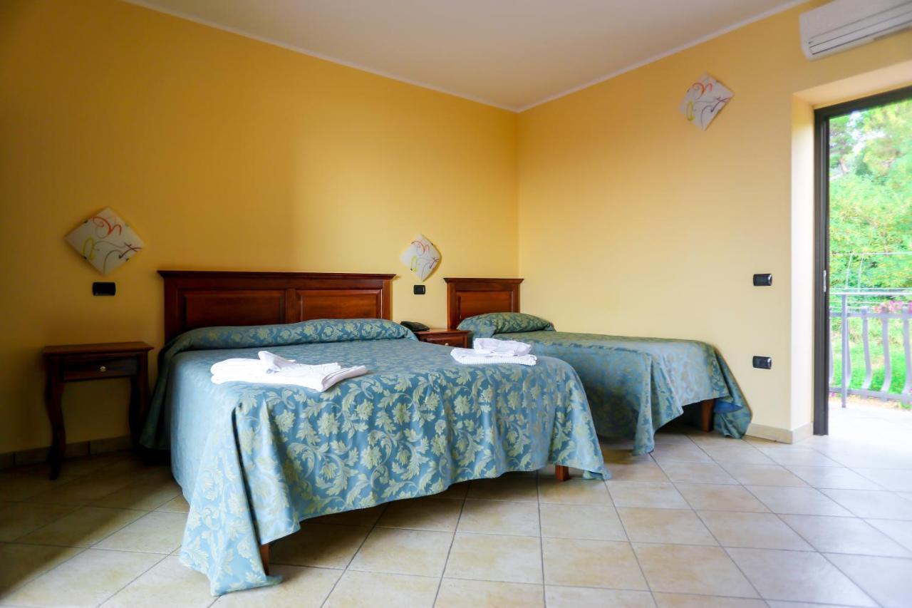 Villaggio Hotel Lido San Giuseppe Briatico Exteriér fotografie